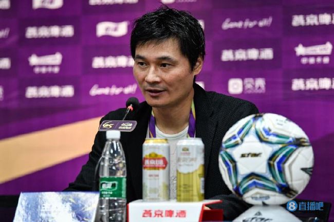亚洲三级在线播放